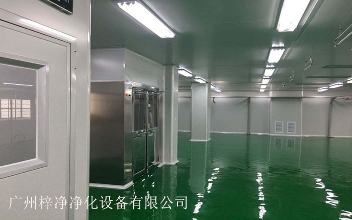 风淋室安装于无尘车间洁净室入口时